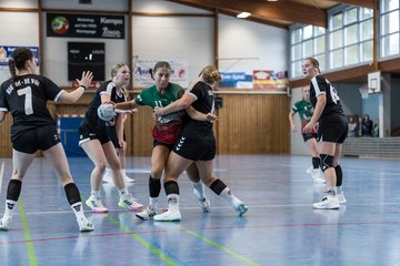 Bild 61 - wBJ HSG Kremperheide/Muensterdorf - HSG Joerl-Doppeleiche Vioel : Ergebnis: 34:23